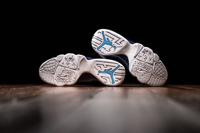 Air_Jordan_9_retro_UNC_Sneaker_Politics_-9.jpg