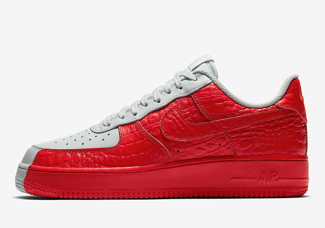 nike-af1-low-split-crimson-2.jpg