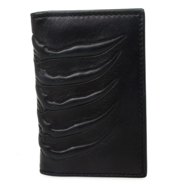 full_LC-10434-86380_alexander-mcqueen-black-spine-embossed-credit-card-holder_f3c2.jpg