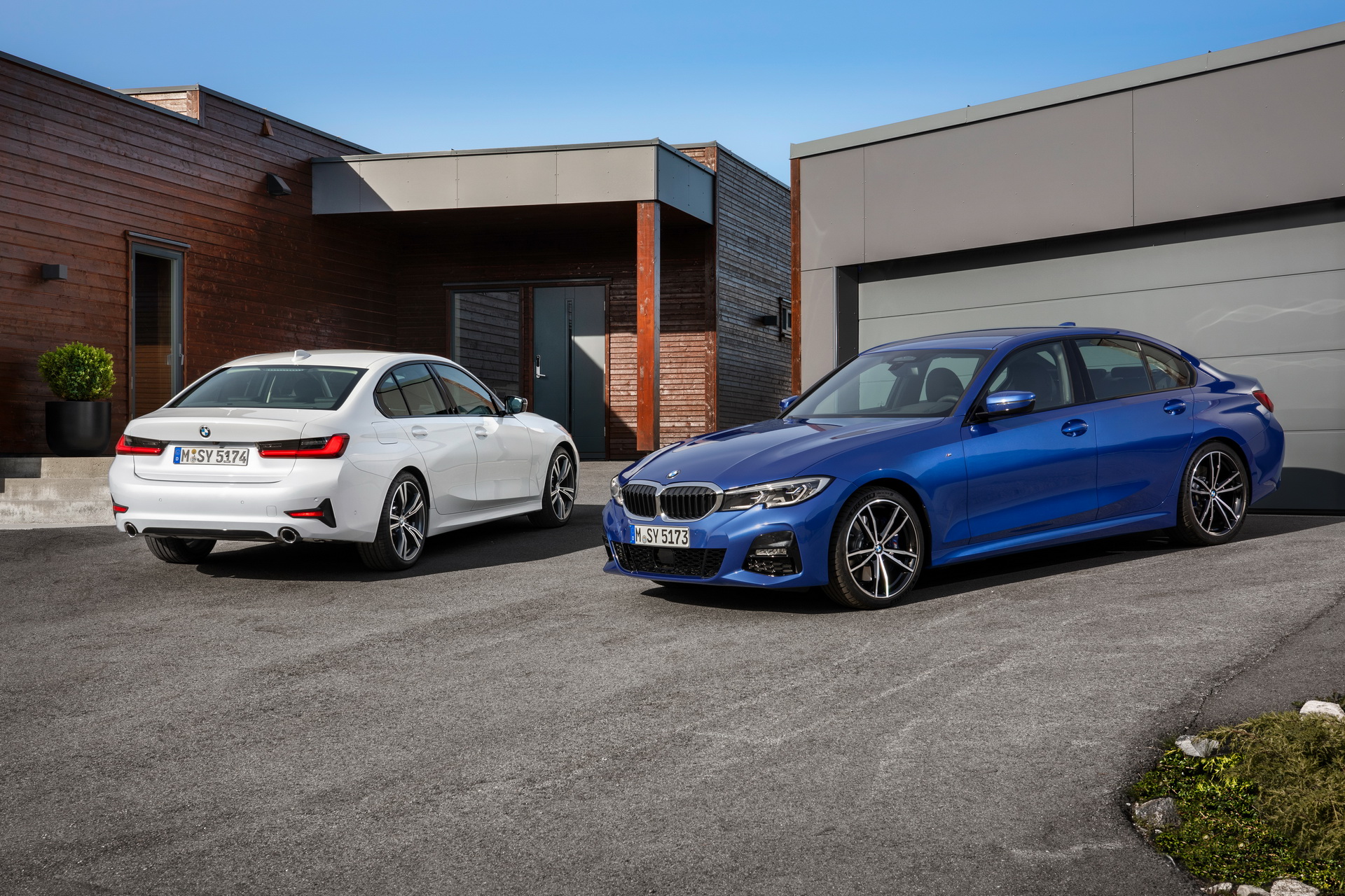 e1b610bf-2019-bmw-3-series-unveiled-paris-26.jpg