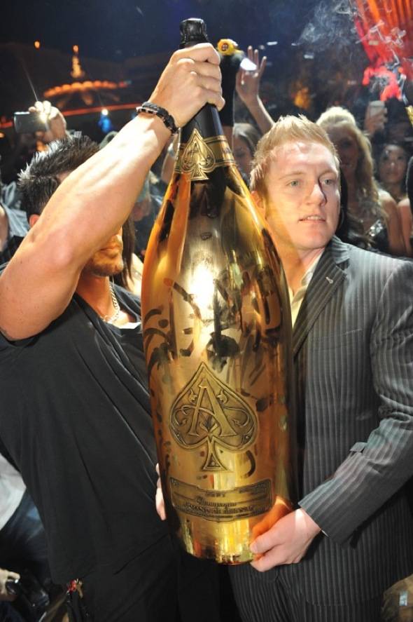 XS-Nightclub-30L-Armand-de-Brignac.jpg