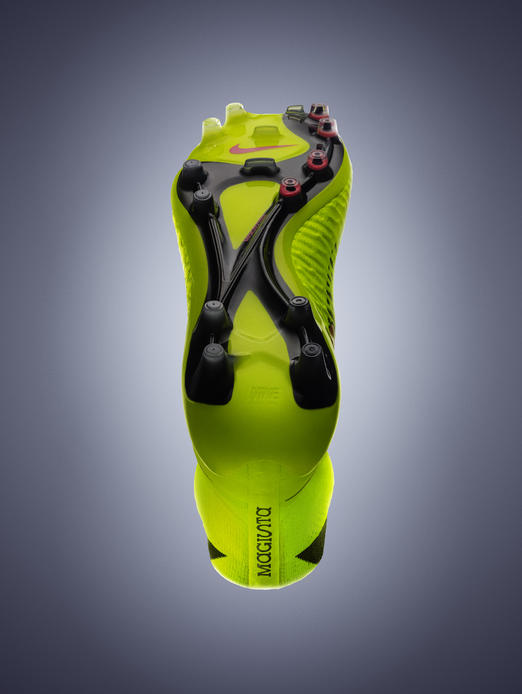 NIKE_MAGISTA_VOLT_HYPERPUNCH_4_detail.jpg