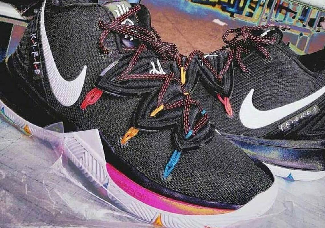 nike-kyrie-5-friends-3.jpg