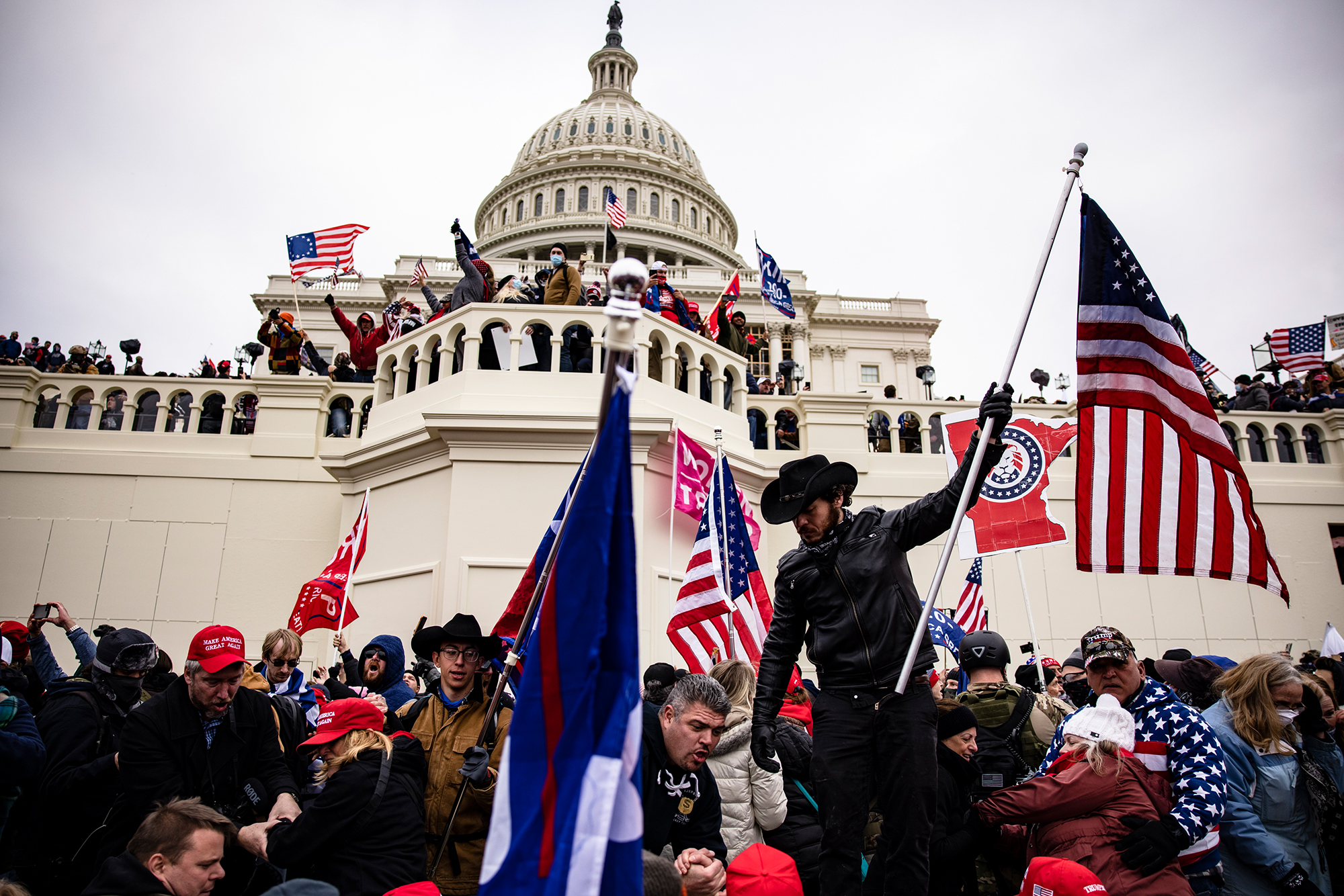 210107134539-20-us-capitol-riots-0106.jpg