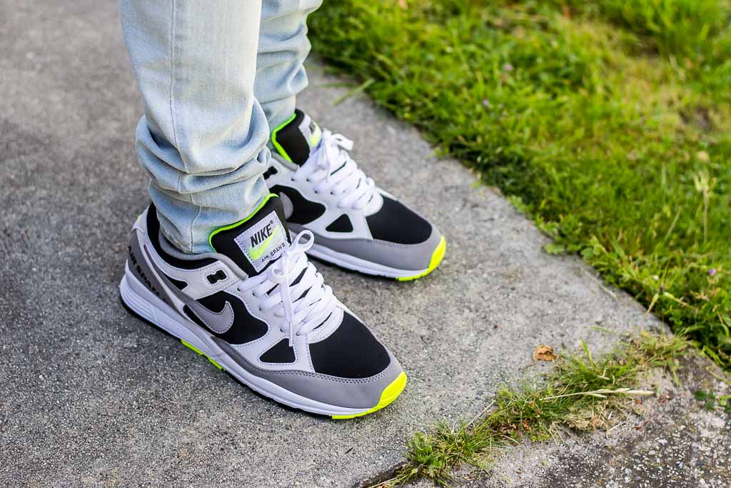 Nike-Air-Span-II-Volt-On-Feet.jpg