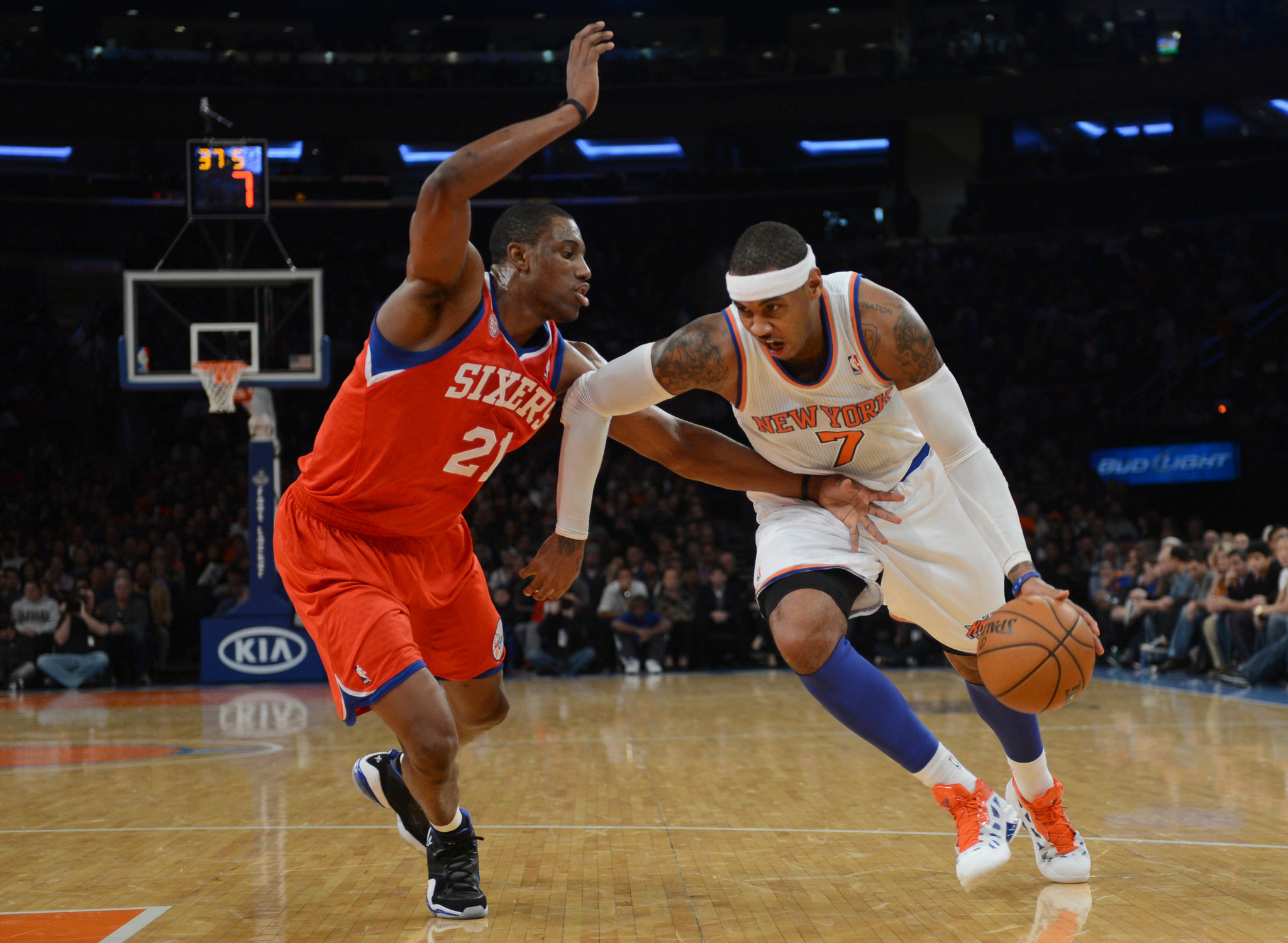 carmelo-anthony-thaddeus-young-ecd47c6965afac02.jpg