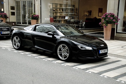 audi-r8-wallpaper-black+7.jpg