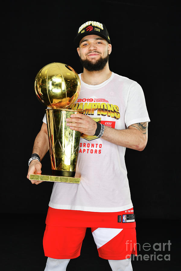 3-fred-vanvleet-jesse-d-garrabrant.jpg