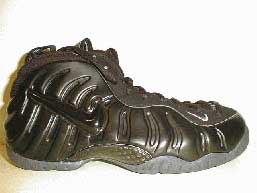 foamposite-black.jpg