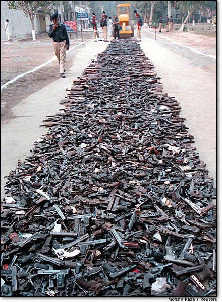 20011110-guns.jpg