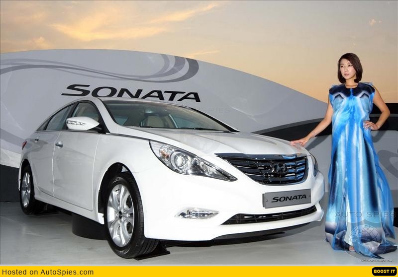 2011-Hyundai-Sonata-19.jpg