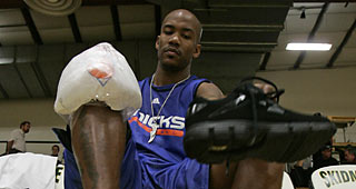 Marbury_Stephon_nyk_081001.jpg