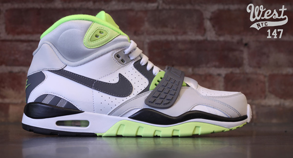 Air-Trainer-SC2-Bo-Jackson2.jpg