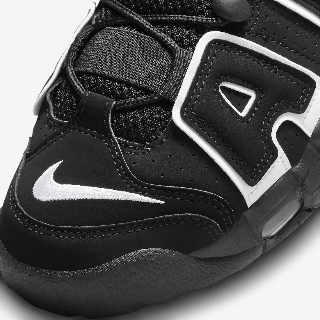 Nike-Air-More-Uptempo-OG-Black-White-FV2291-001-6.jpg