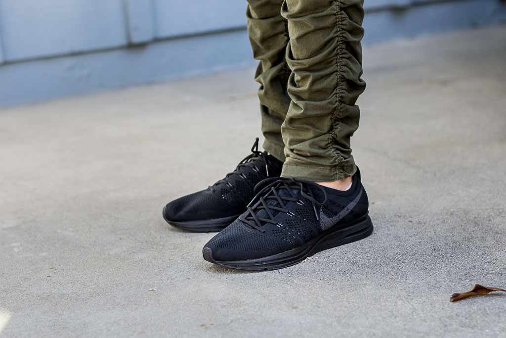 Nike-Flyknit-Trainer-Triple-Black-WDYWT.jpg