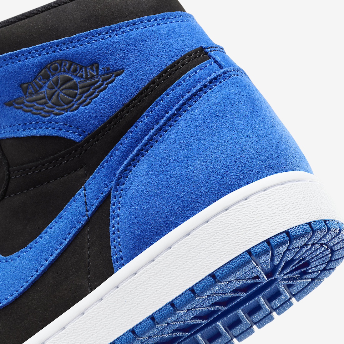 Air-Jordan-1-High-Royal-Reimagined-DZ5485-042-Official-Look-7.jpeg