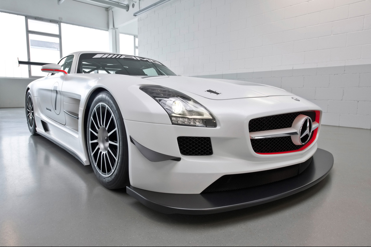 2010-Mercedes-Benz-SLS-AMG-GT3.jpg