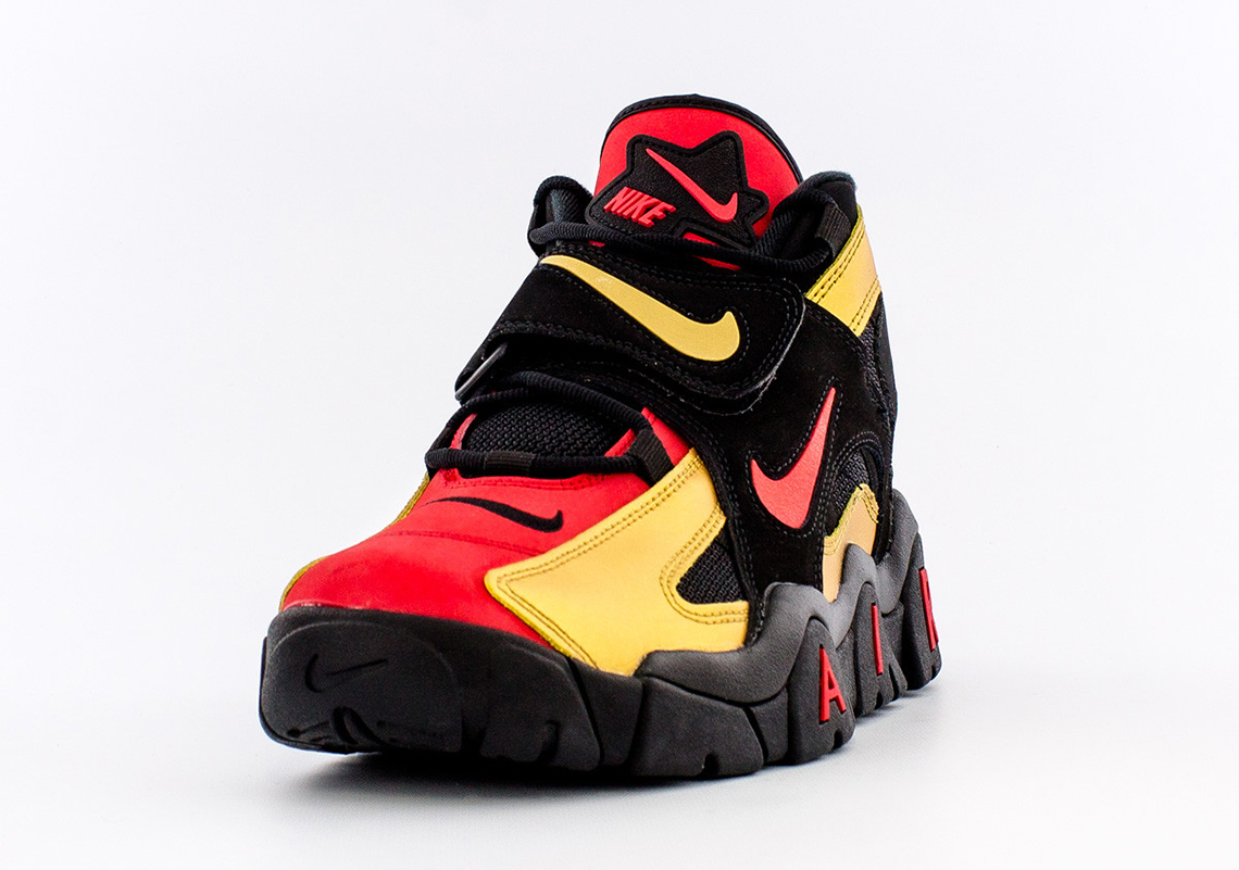 nike-air-barrage-CT1573-700-3.jpg