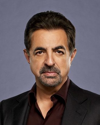 75542e564c2618d6_cm_cast_joemantegna_800x1000.jpg