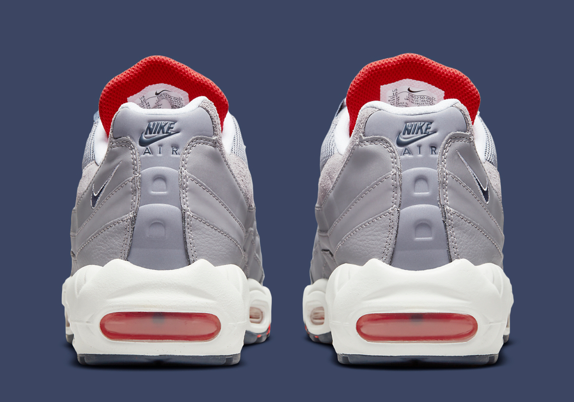 Nike-Air-Max-95-DB0250-001-1.jpg