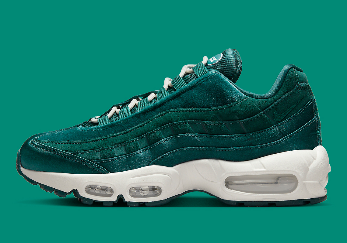 nike-air-max-95-green-velvet-release-date-3.jpg