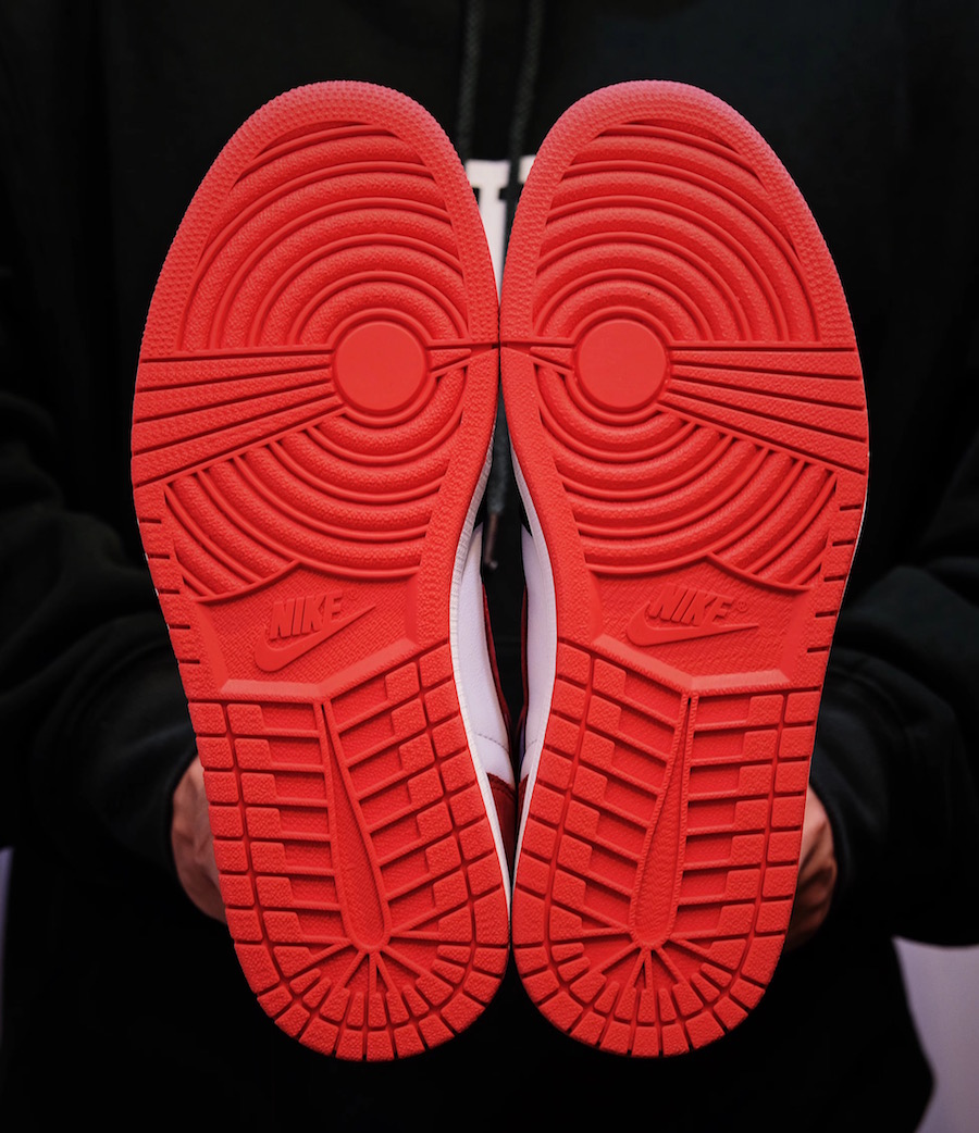 Air-Jordan-1-OG-6-Rings-Outsole.jpg