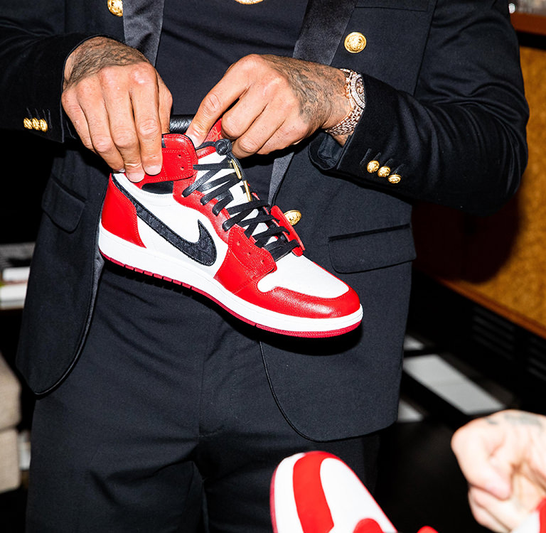 pj-tucker-the-shoe-surgeon-custom-air-jordan-1-dior-chicago.jpg