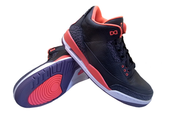 bright-crimson-jordan-iii-3.jpg