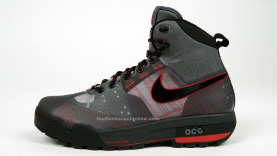 nike-acg-ashiko-boot-grey-red-black-01-570x320.jpg