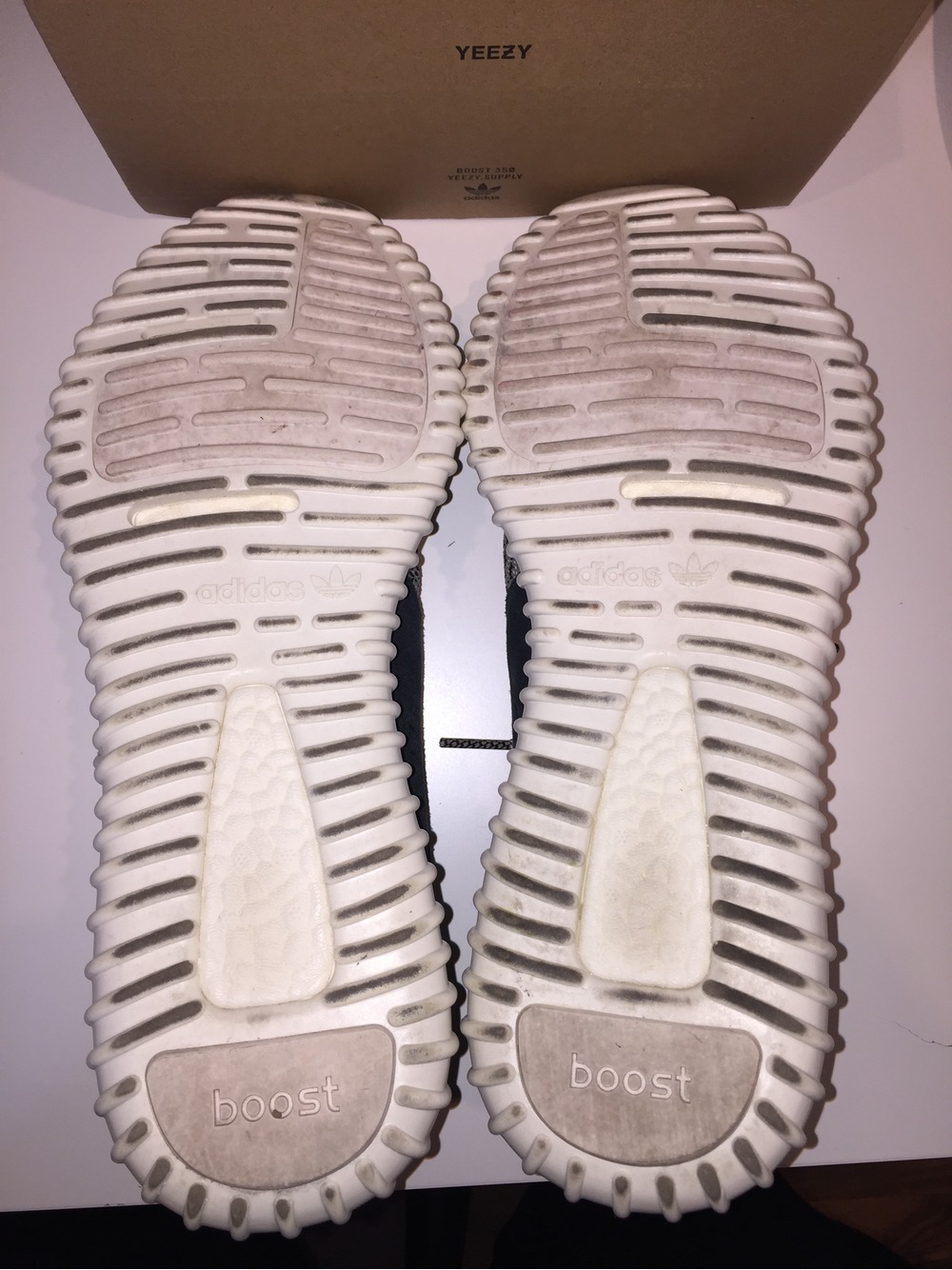 1280127-klekt-adidas-yeezy-boost-350-turtle-dove-normal.jpg