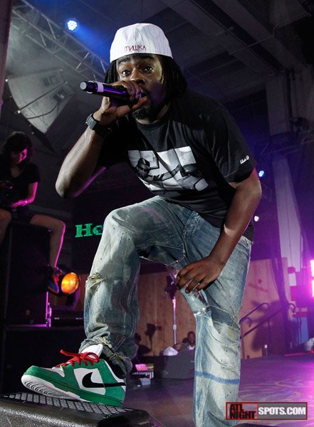 wale-atlnightspots-2-Heineken-dunks.jpg