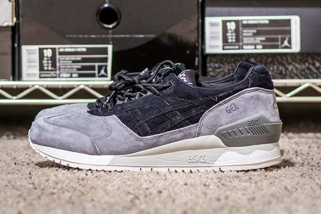 Asics-Gel-Respector-Moon-Crater-Pickup.jpg