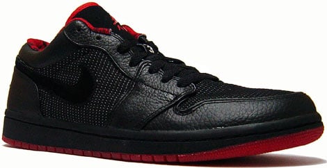 nike_air_jordan_1_black02.jpg