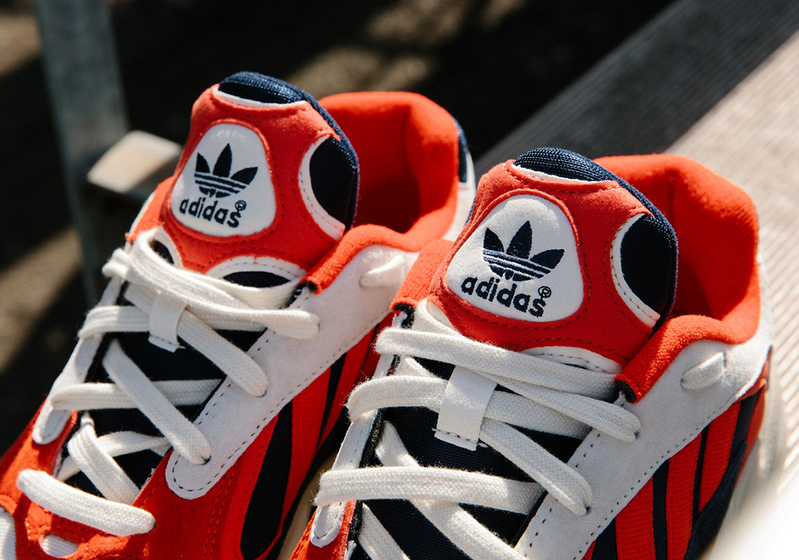 adidas-yung-1-b37615-chalk-white-core-black-collegiate-navy-5.jpg