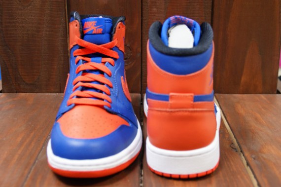 air-jordan-1-retro-high-og-knicks-03-570x379.jpg