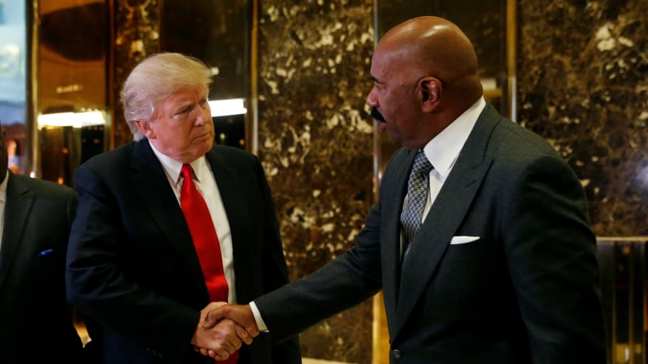 170113-trump-steve-harvey-cheat_obhjb5