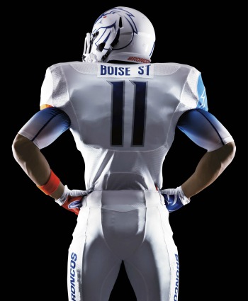 New_Boise_State_Nike_Pro_Combat_Uniforms_Full_Back.jpg