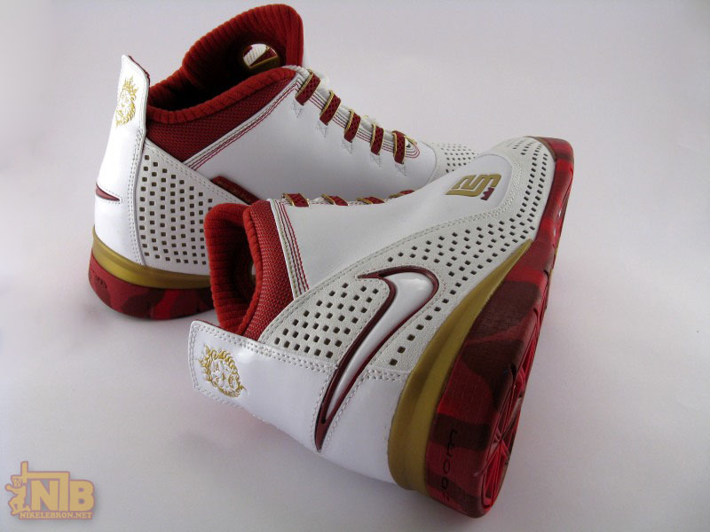 lebrons-soldier2-china-38-web.jpg