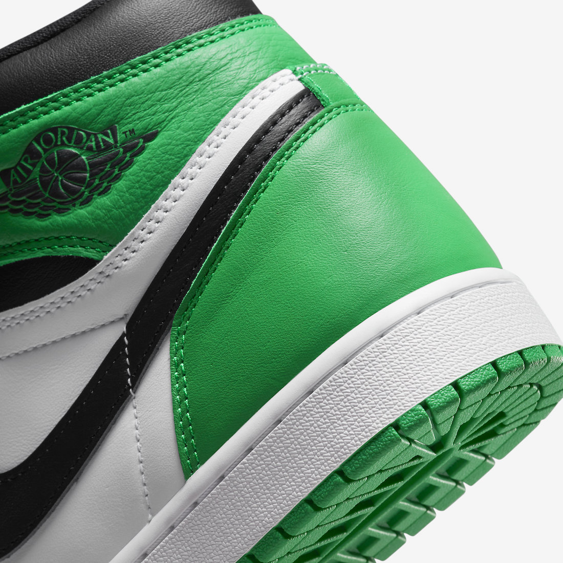 Air Jordan 1 Lucky Green DZ5485-031