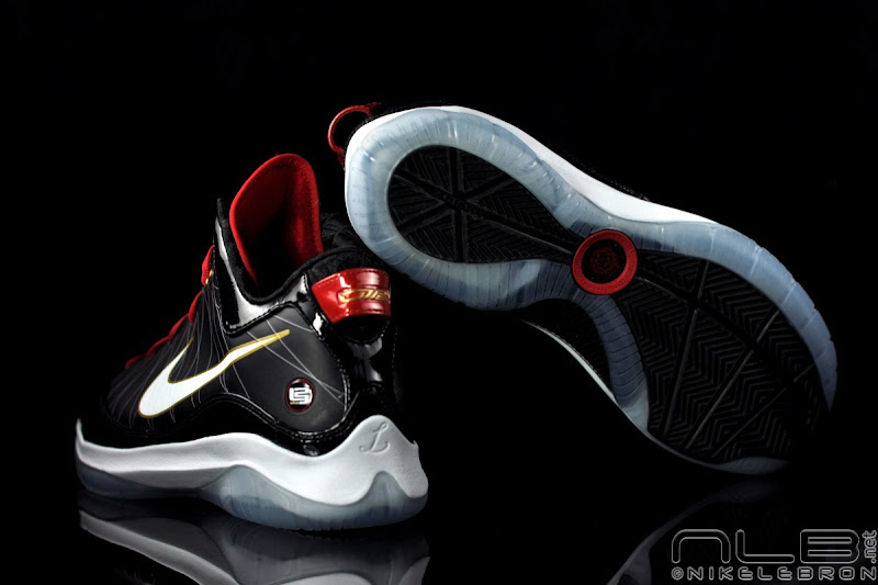 lebron7-ps-black-red-white-29-web.jpg