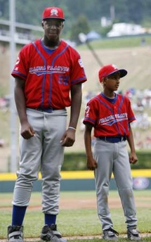 tall-short.little.league.2.jpg