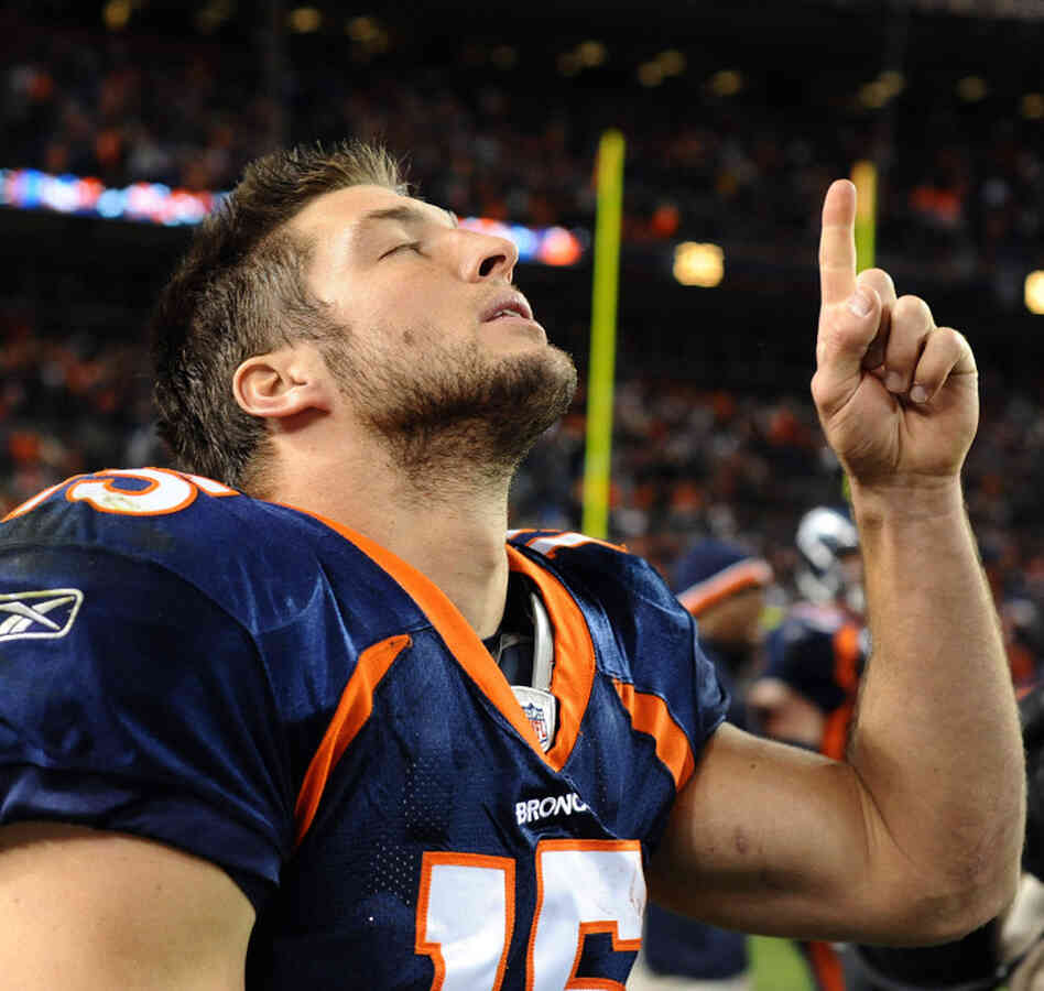 TimTebow2_custom-1e2cf32dc4134698ffaf4de53d6739b7bb881dfe-s6-c30.jpg