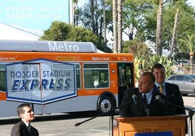 Dodgershuttle2010.JPG