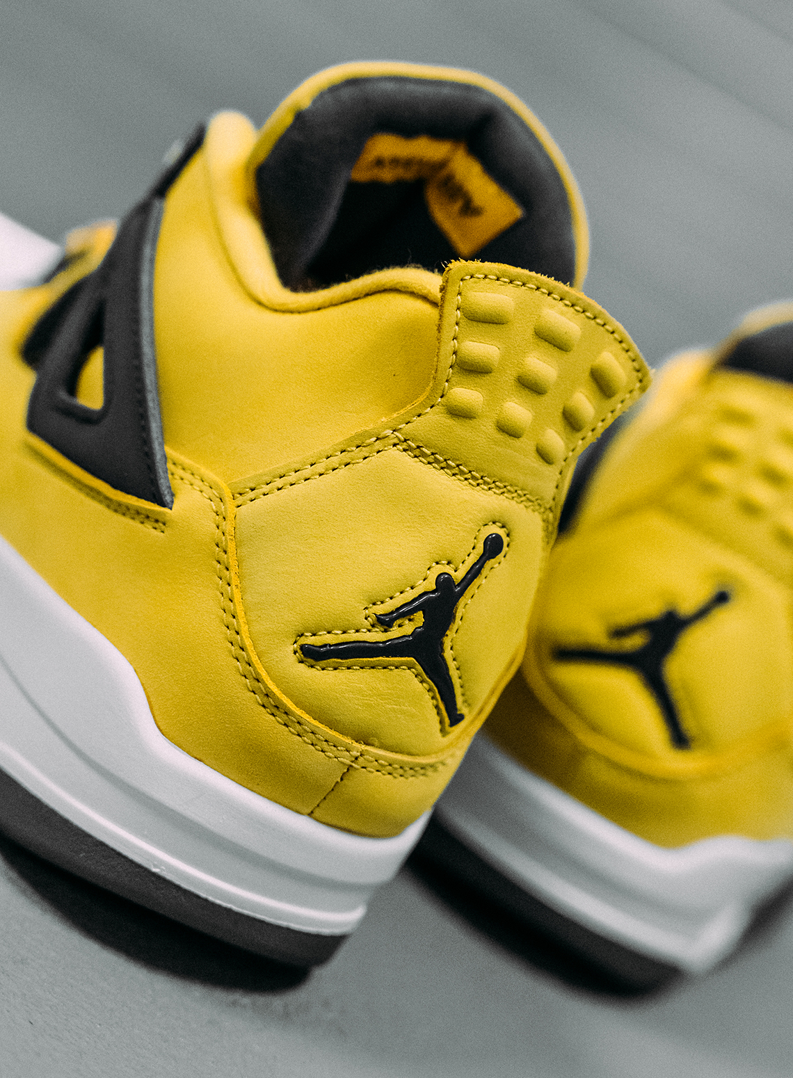 jordan-4-lightning-2021-release-9.jpg