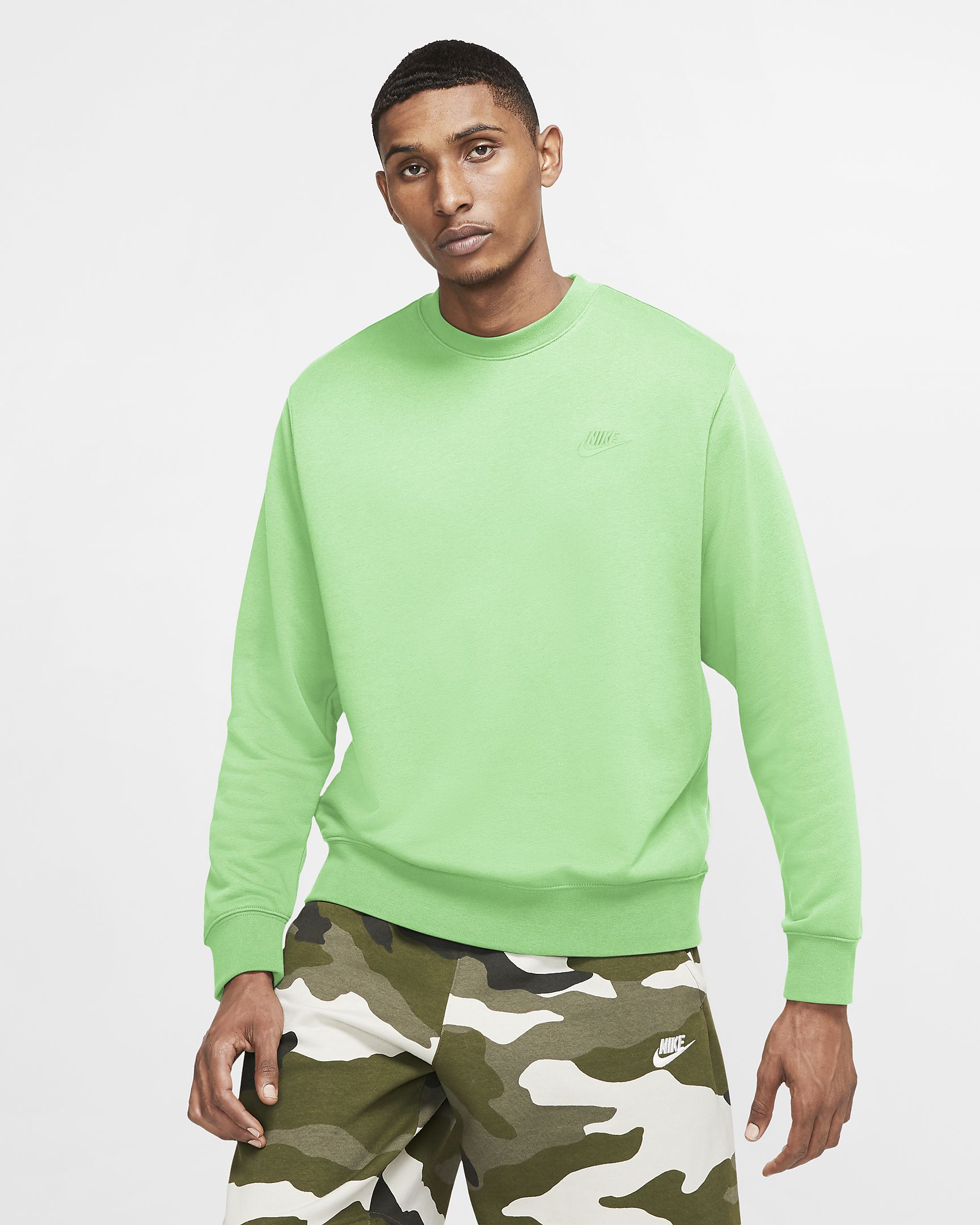 sportswear-club-mens-french-terry-crew-NTlqjt.jpg