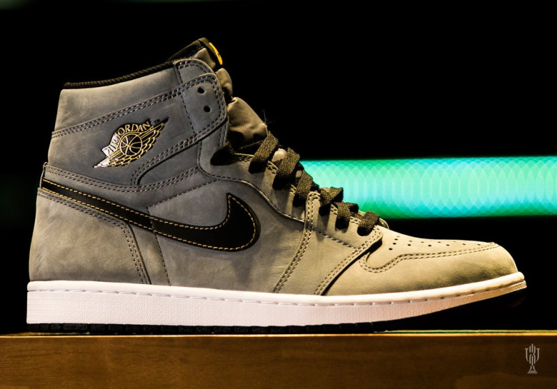 trophy-room-air-jordan-1-1.jpg