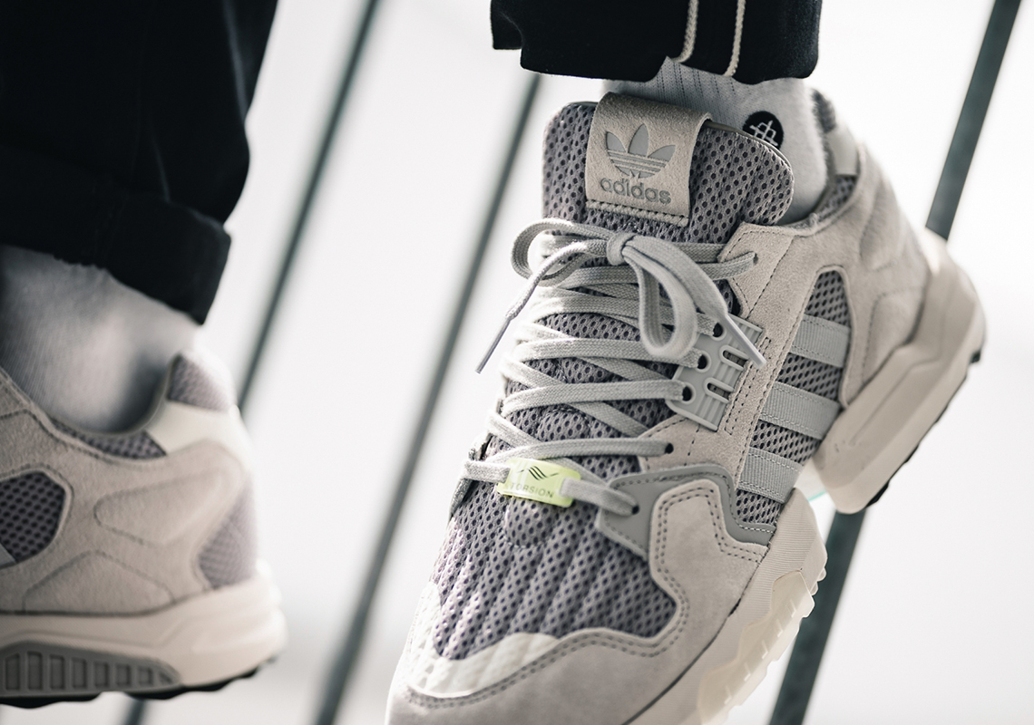 adidas-zx-torsion-grey-white-ee4809-4.jpg