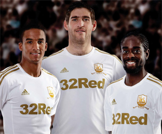 Swans-Home-Kit-2013.jpg