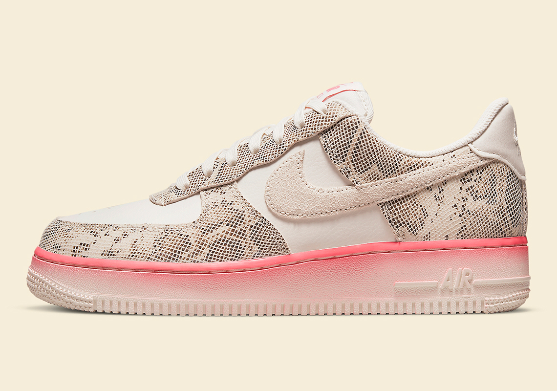 nike-air-force-1-low-snakeskin-phantom-sail-pink-nebula-dv1031-030-5.jpg