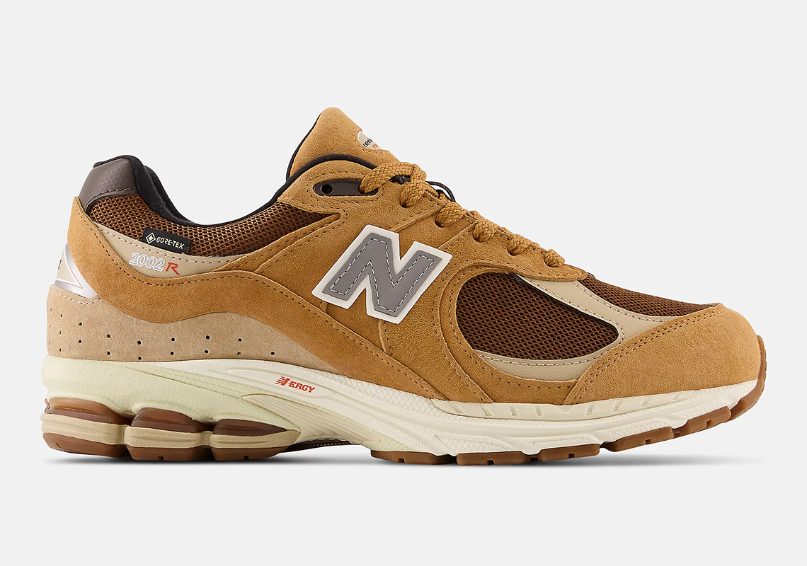 new-balance-2002r-gore-tex-wheat-m2002rxg-1.jpg